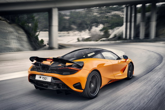 mclaren 750s 07