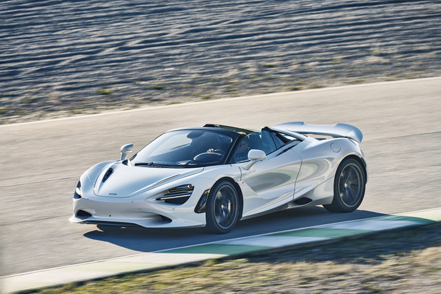 mclaren 750s 08