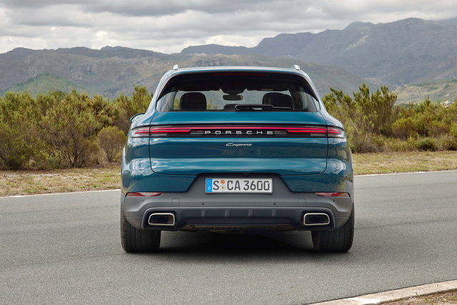 porsche cayenne 2023 04 02