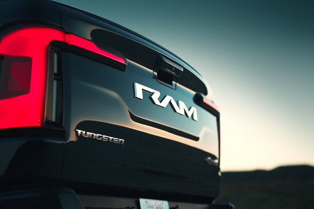 ram 1500 rev 2023 04 10