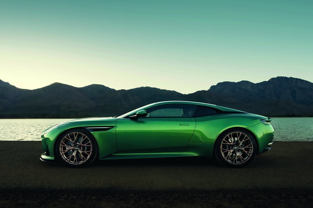 aston martin db12 2023 05 27