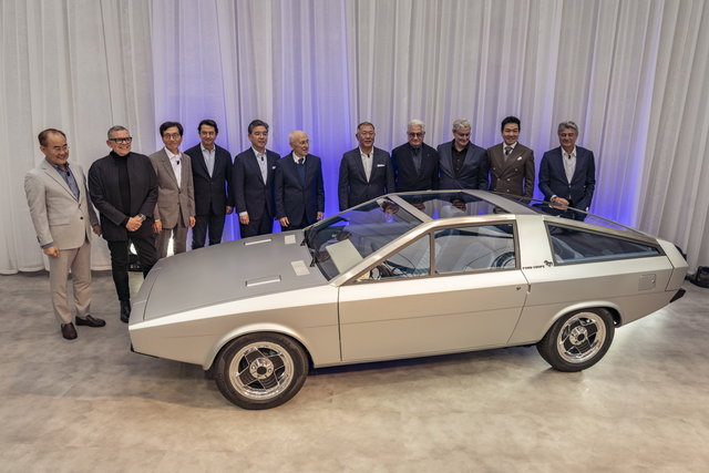 hyundai pony coupe concept restored event 02