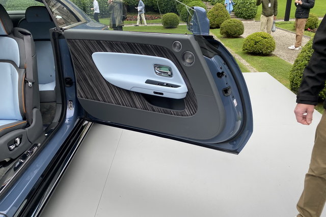 rolls royce spectre 2023 05 4