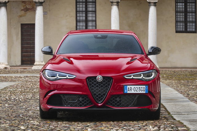 alfa romeo giulia quadrifoglio 2023 06 05