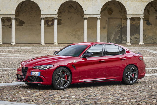 alfa romeo giulia quadrifoglio 2023 06 12