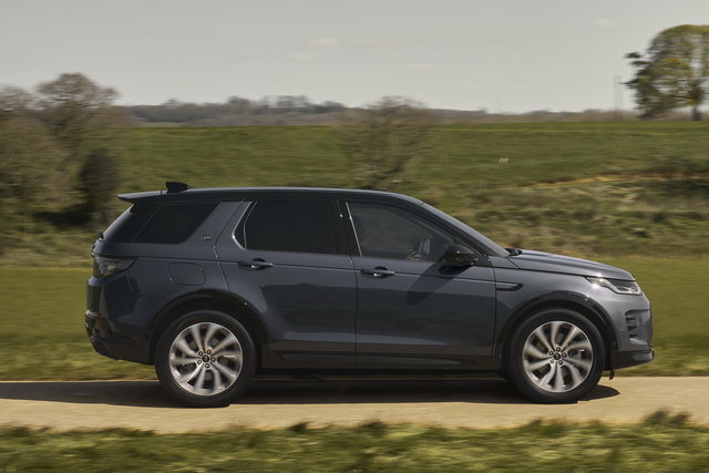 land rover discovery sport 2024 12