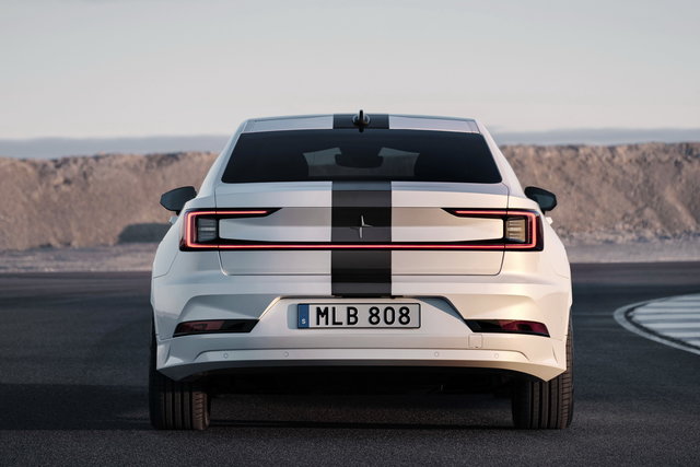 polestar 2 2023 06 4