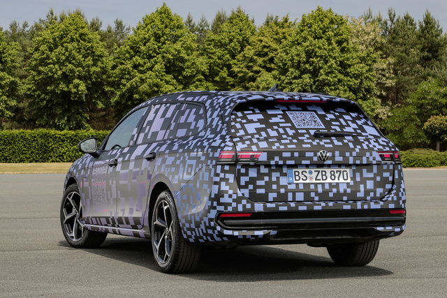 volkswagen passat 2024 spy 04