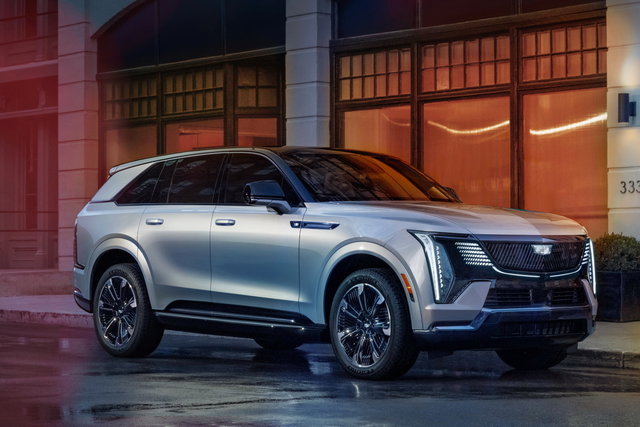 cadillac escalade iq 02