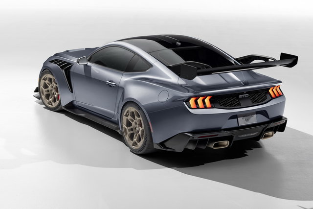 ford mustang gtd 05
