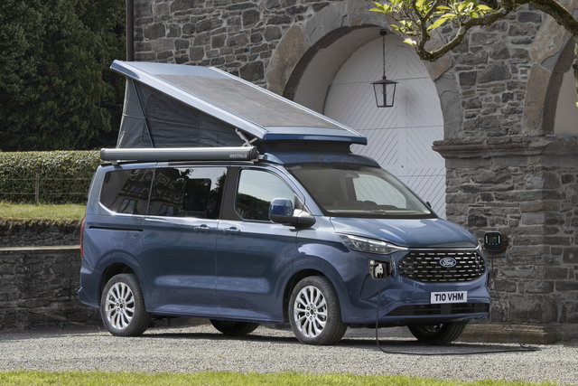 ford transit custom nugget 2024 camper 01