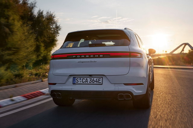 porsche cayenne turbo e hybrid 08