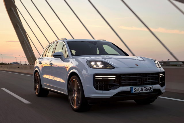 porsche cayenne turbo e hybrid 15
