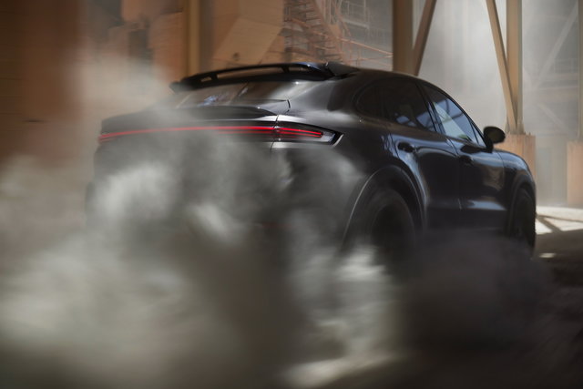 porsche cayenne turbo e hybrid 19