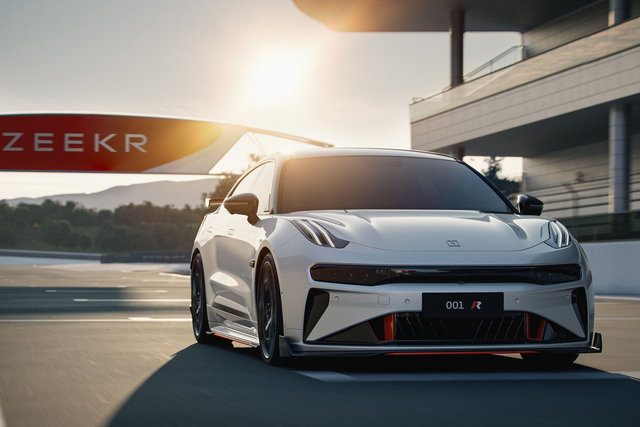 zeekr 001 fr 2