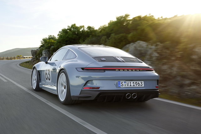 porsche 911 st 2023 15
