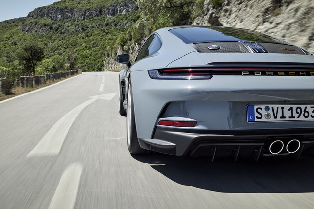 porsche 911 st 2023 18