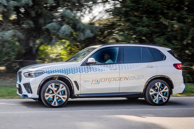 bmw x5 idrogeno 2023 10 02