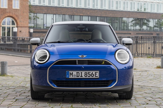 mini 3 porte 2024 nuove 02