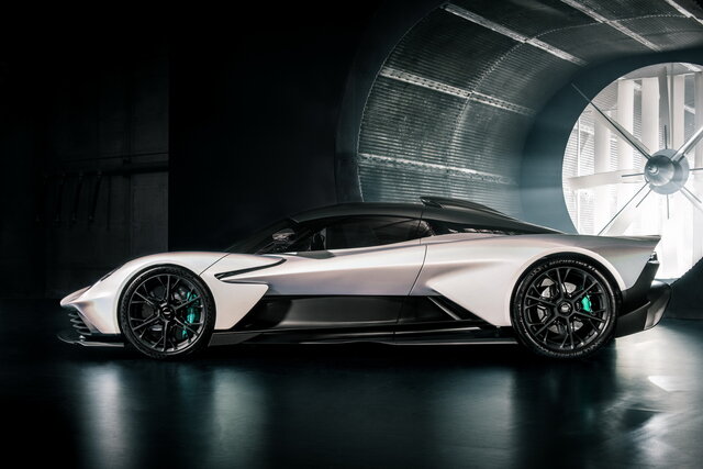 aston martin valhalla 2023 09 03