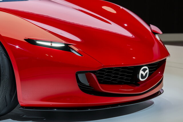 mazda iconic sp concept 11