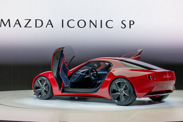 mazda iconic sp concept 18