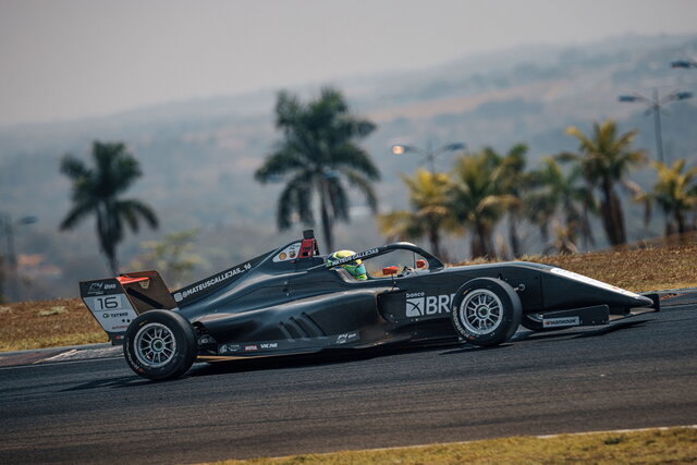 tatuus f4 02