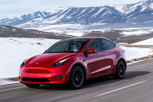 tesla model y varie