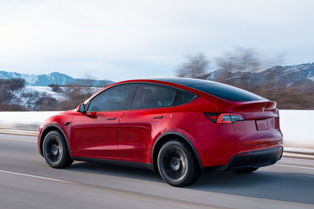tesla model y varie 1