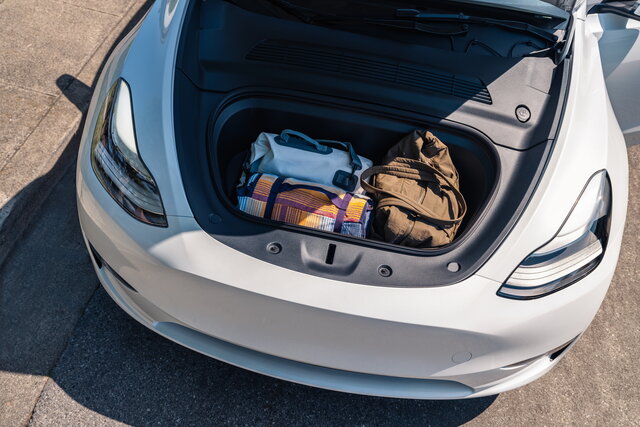 tesla model y varie 5