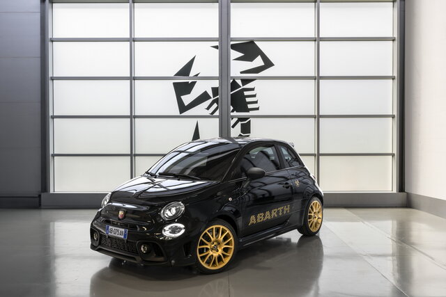 abarth 695 75 anniversario 07