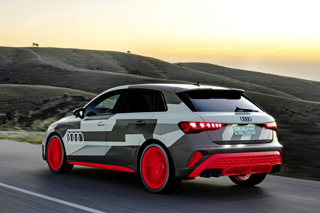 audi s2 2024 restyling teaser 03