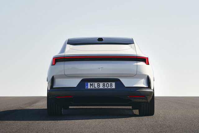 polestar 4 2024 04