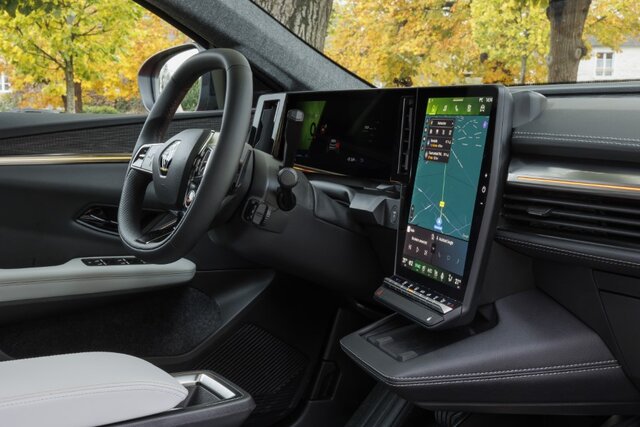 scenic car of the year 2024 2