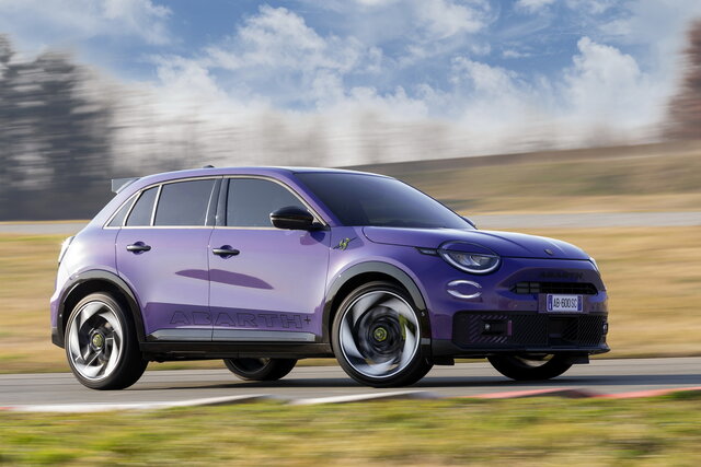 abarth 600e 2024 nuove 1