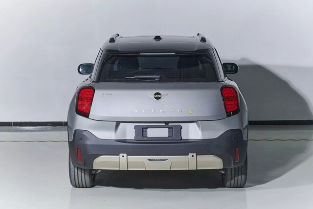 mini aceman 2024 spy senza veli 1