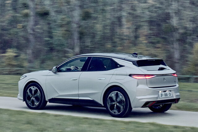 ds4 hybrid 2024 1