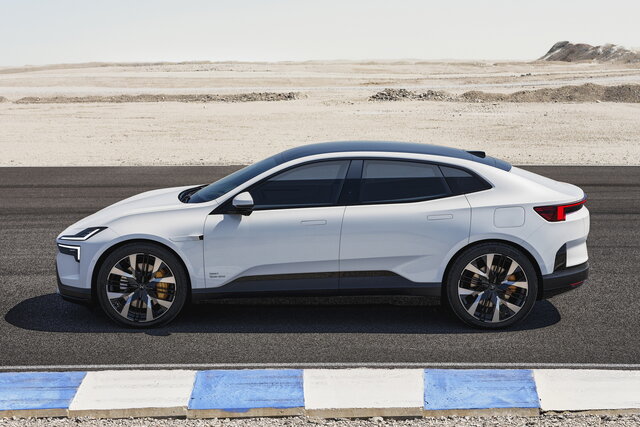 polestar 4 2024 04 1