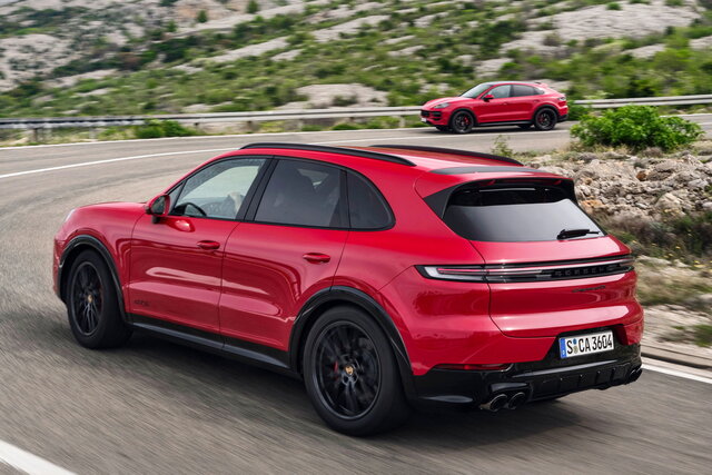 porsche cayenne gts 2024 02
