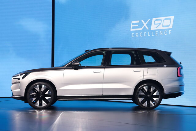volvo ex90 2024 04