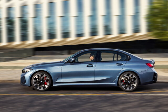 bmw serie 3 model year 2024 05