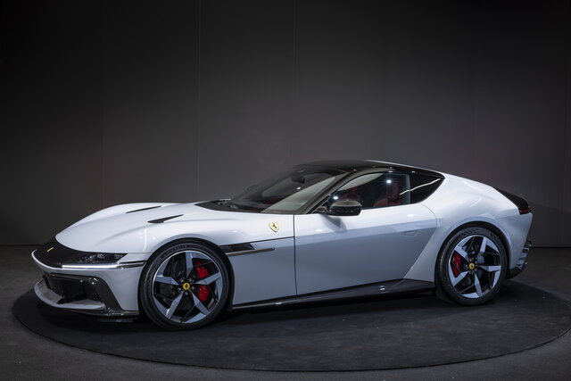 ferrari 12cilindri 2024 04