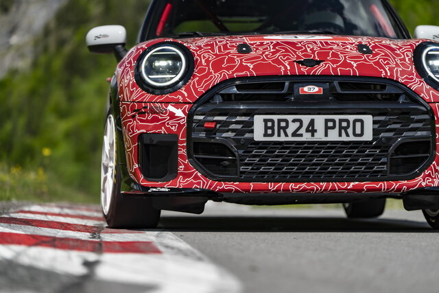 mini jcw 2024 teaser 7