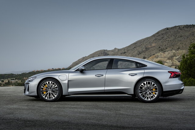 audi e tron gt restyling 2024 06 06