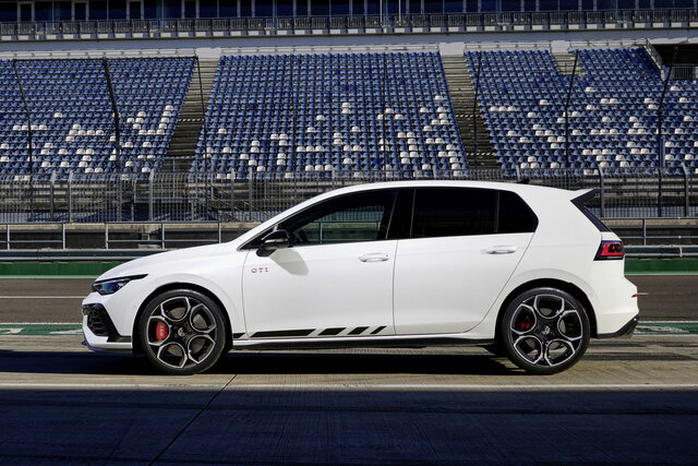 volkswagen golf gti clubsport 2024 01