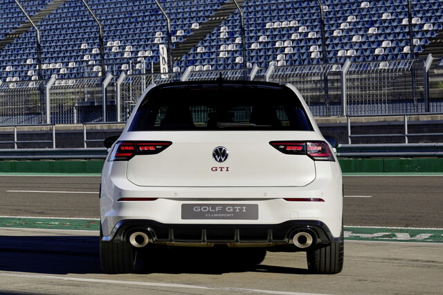 volkswagen golf gti clubsport 2024 05