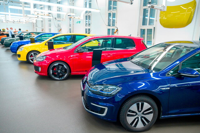 volkswagen golf produzione wolfsburg 50 anni 02