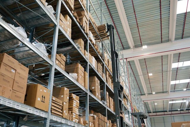 magazzino ricambi mg italia 1