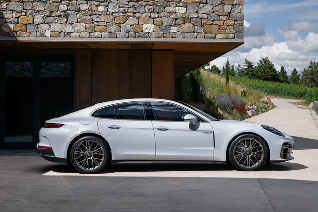 porsche panamera 2024 07 07
