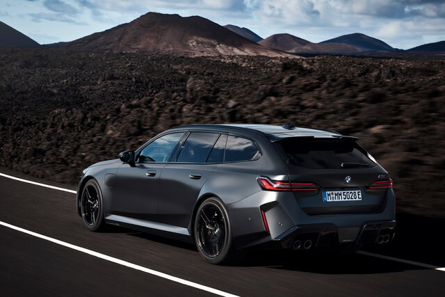 bmw m5 touring 2024 09